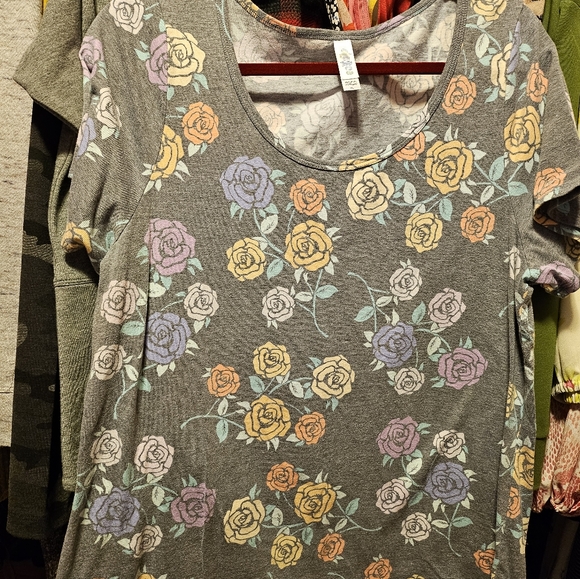 Lularoe Classic T Size XL EUC - Picture 3 of 5